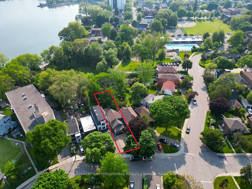 165 Lake Shore