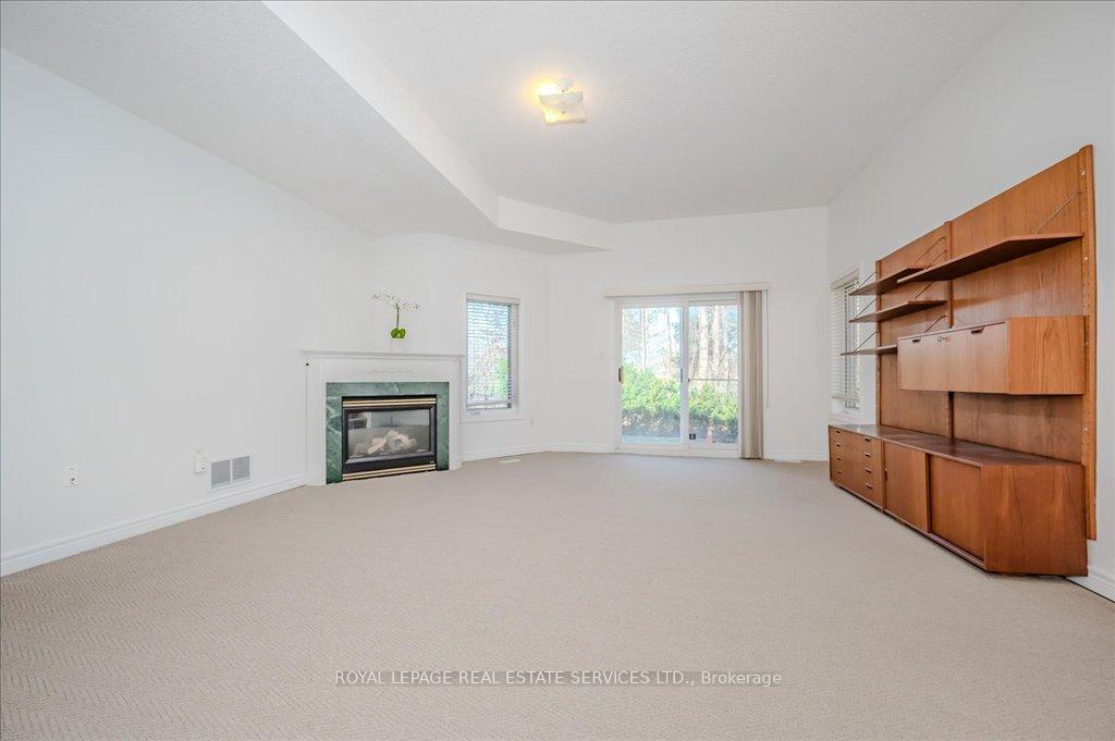 3 Bedrooms Condo at 1267 Dorval, Oakville For sale