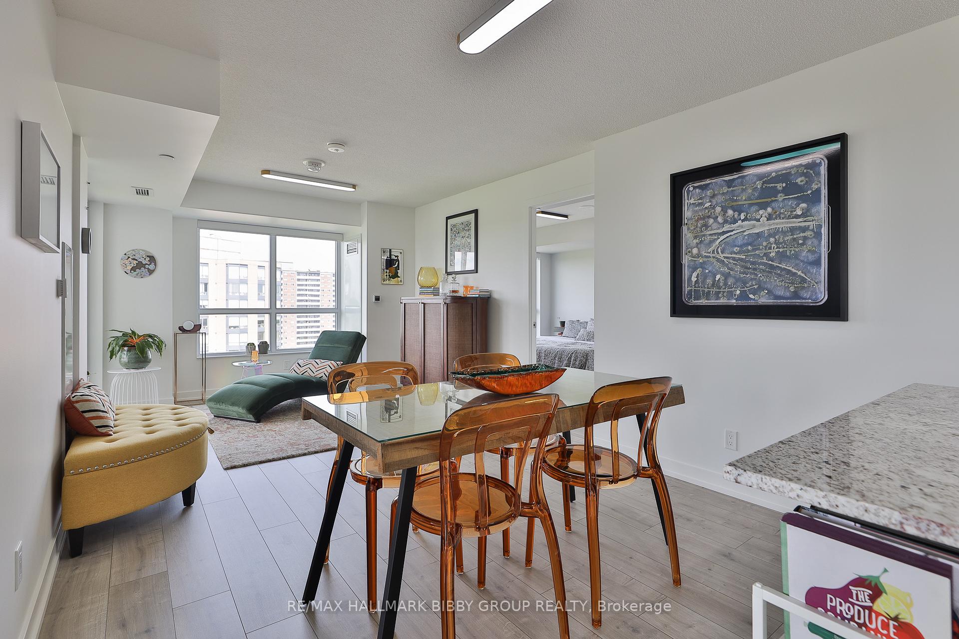3 Bedrooms Condo at 10 Wilby, Toronto For sale