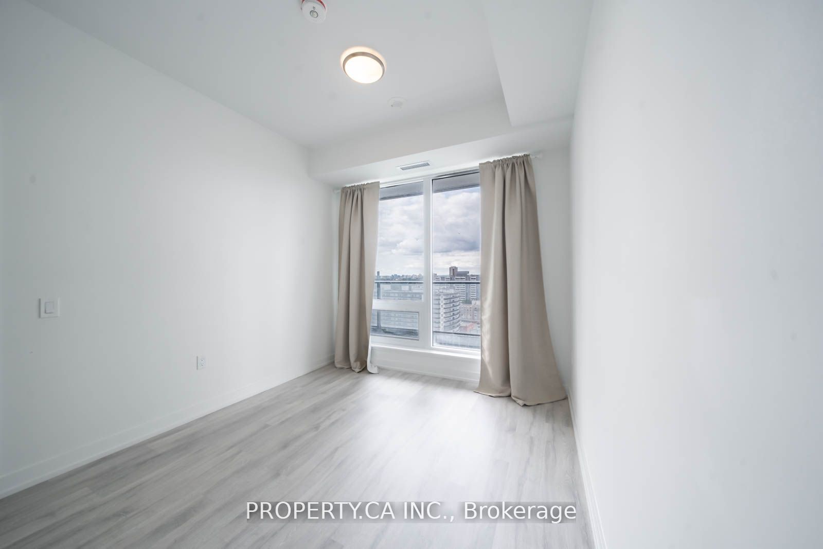 8 Olympic Garden Drive, #1601