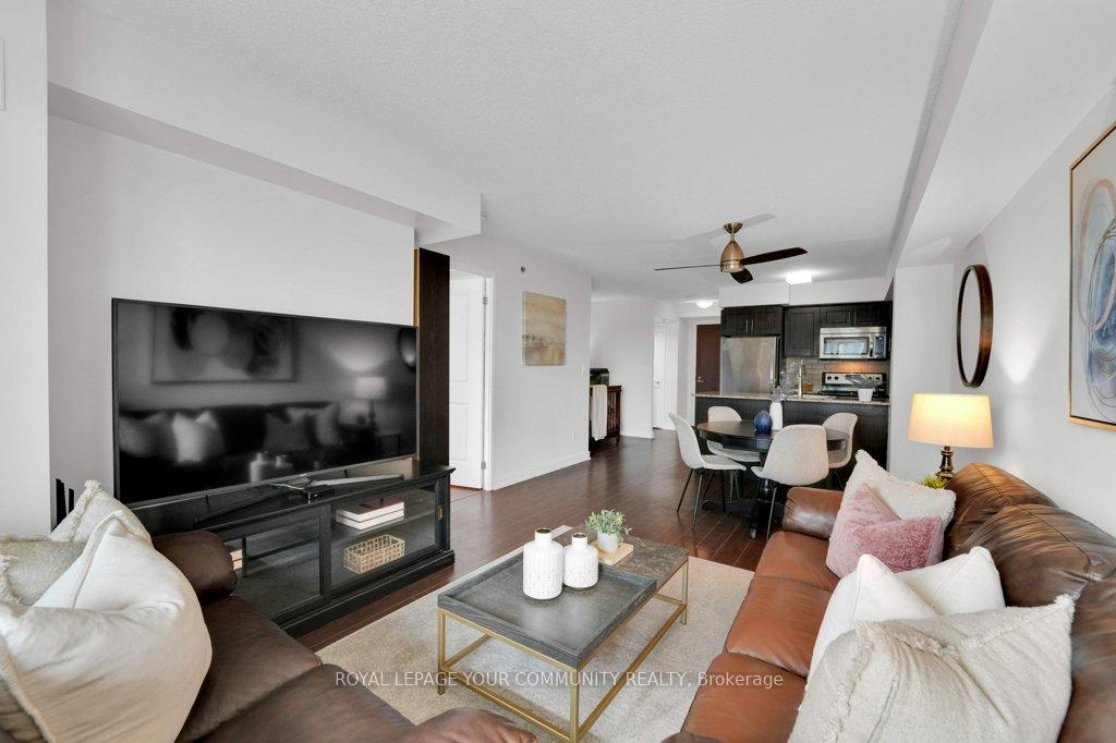 2 Bedrooms Condo at 185 Bonis, Toronto For sale