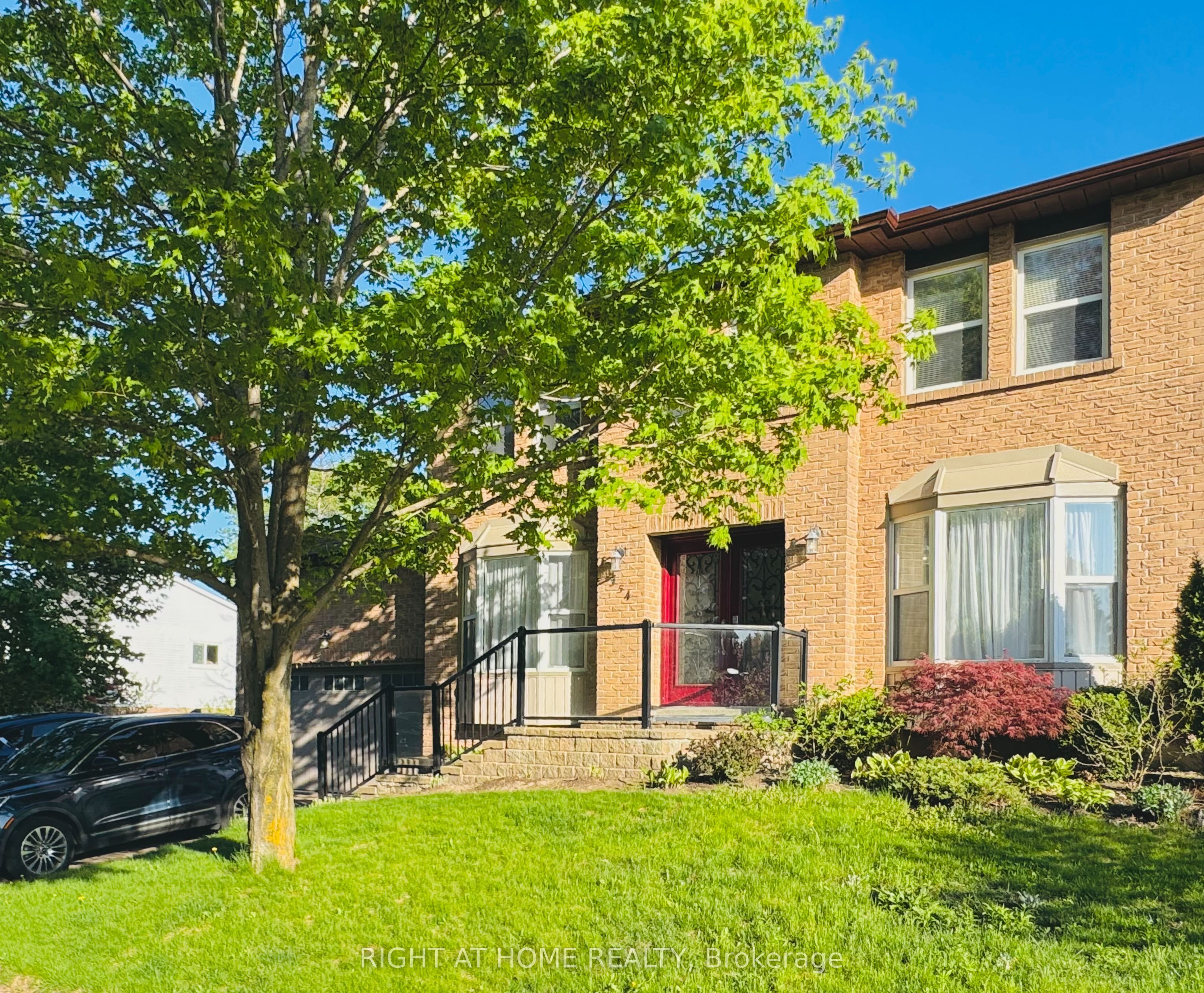 354 Bexhill Road, Newmarket, ON L3Y 6P7