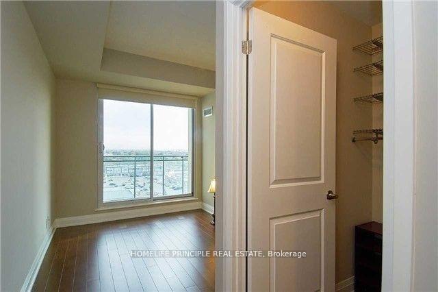 1 Bedroom Condo at 12 Woodstream, Vaughan For sale