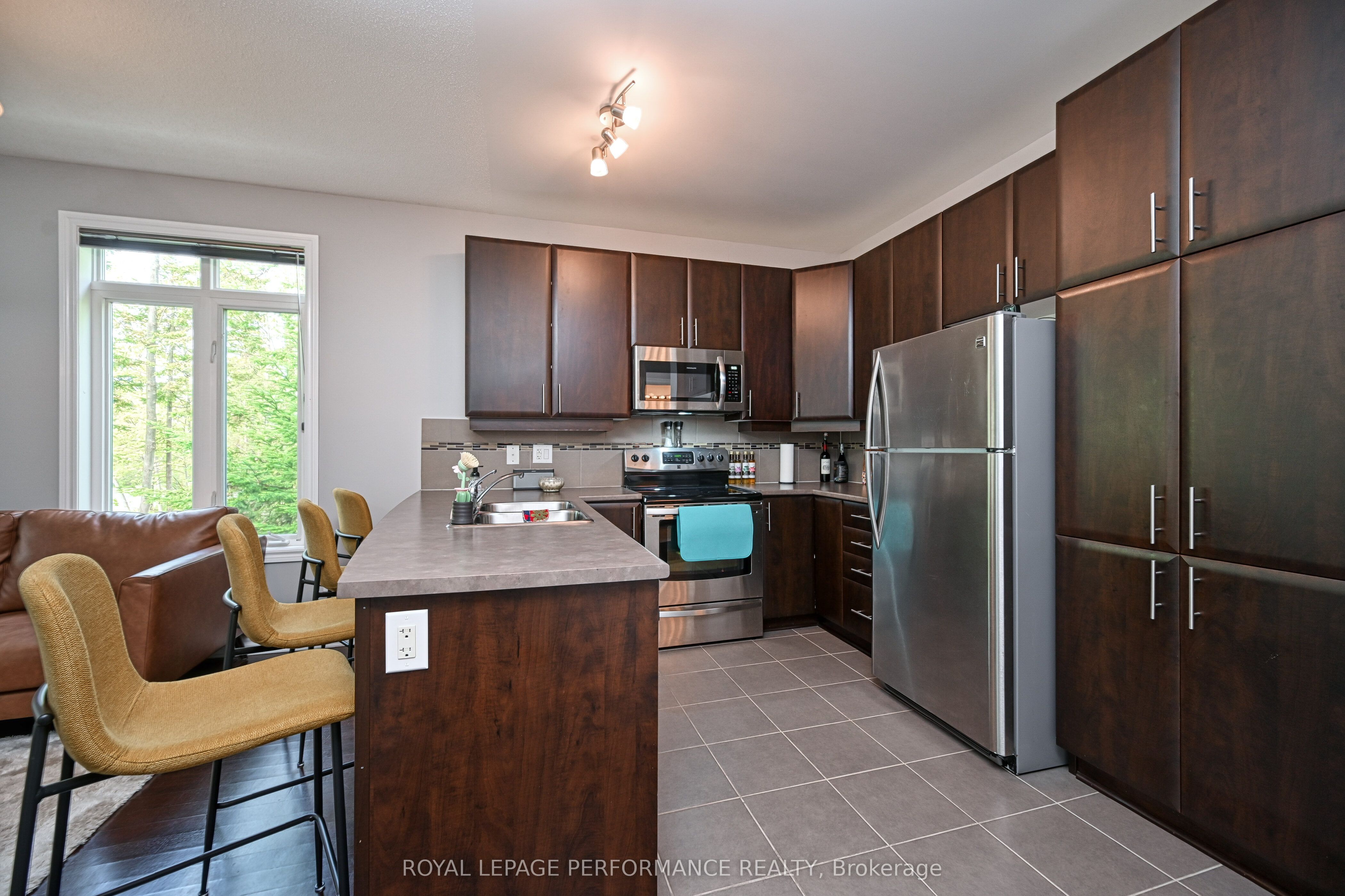76 Stonehaven Drive, #A
