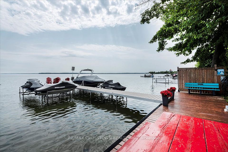 2301 CRYSTAL BEACH Road, Innisfil, ON L9S 3W8