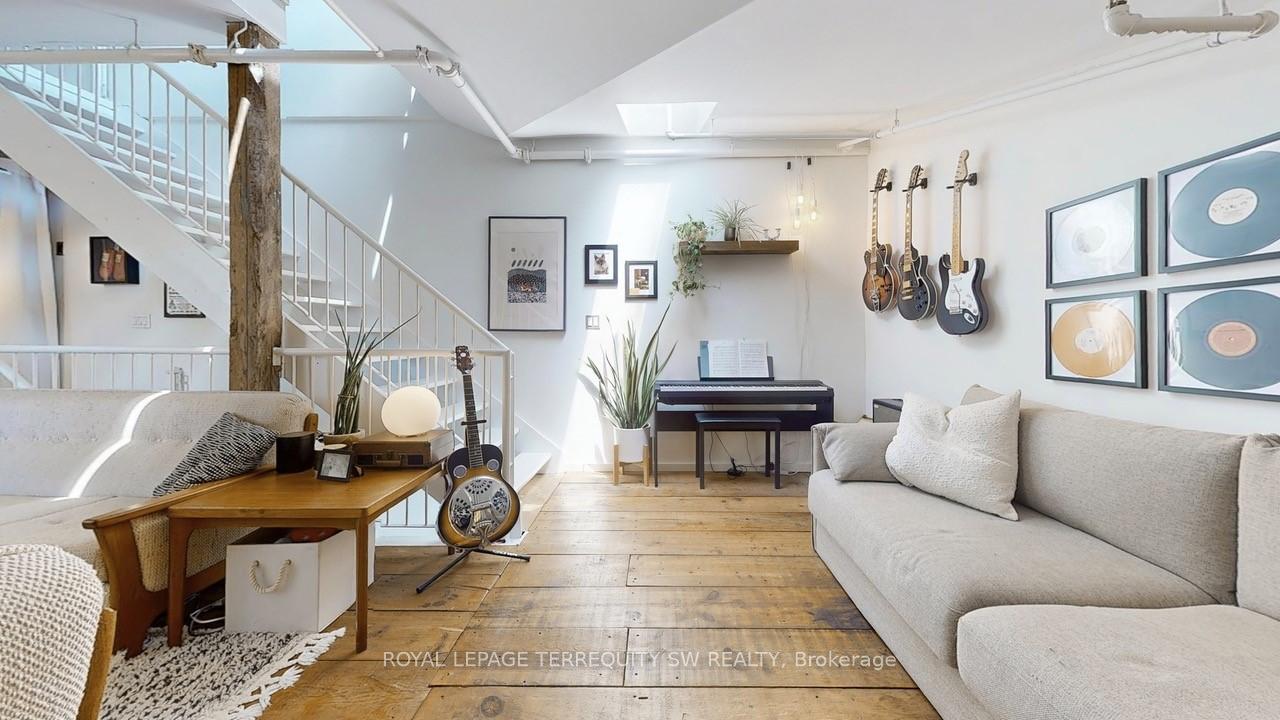 2 Bedrooms Condo at 284 St Helens, Toronto For sale