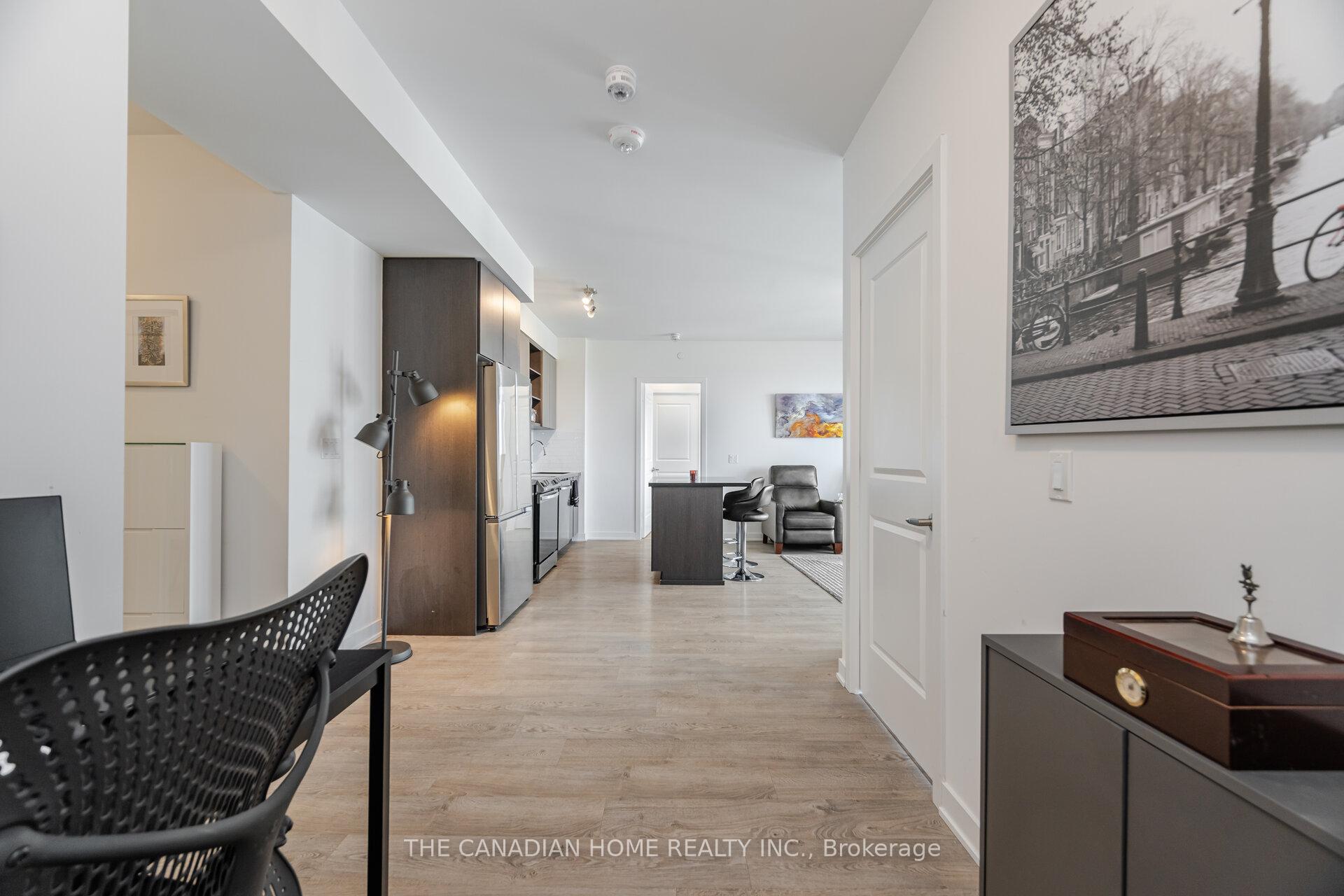 3 Bedrooms Condo at 4655 Metcalfe, Mississauga For sale