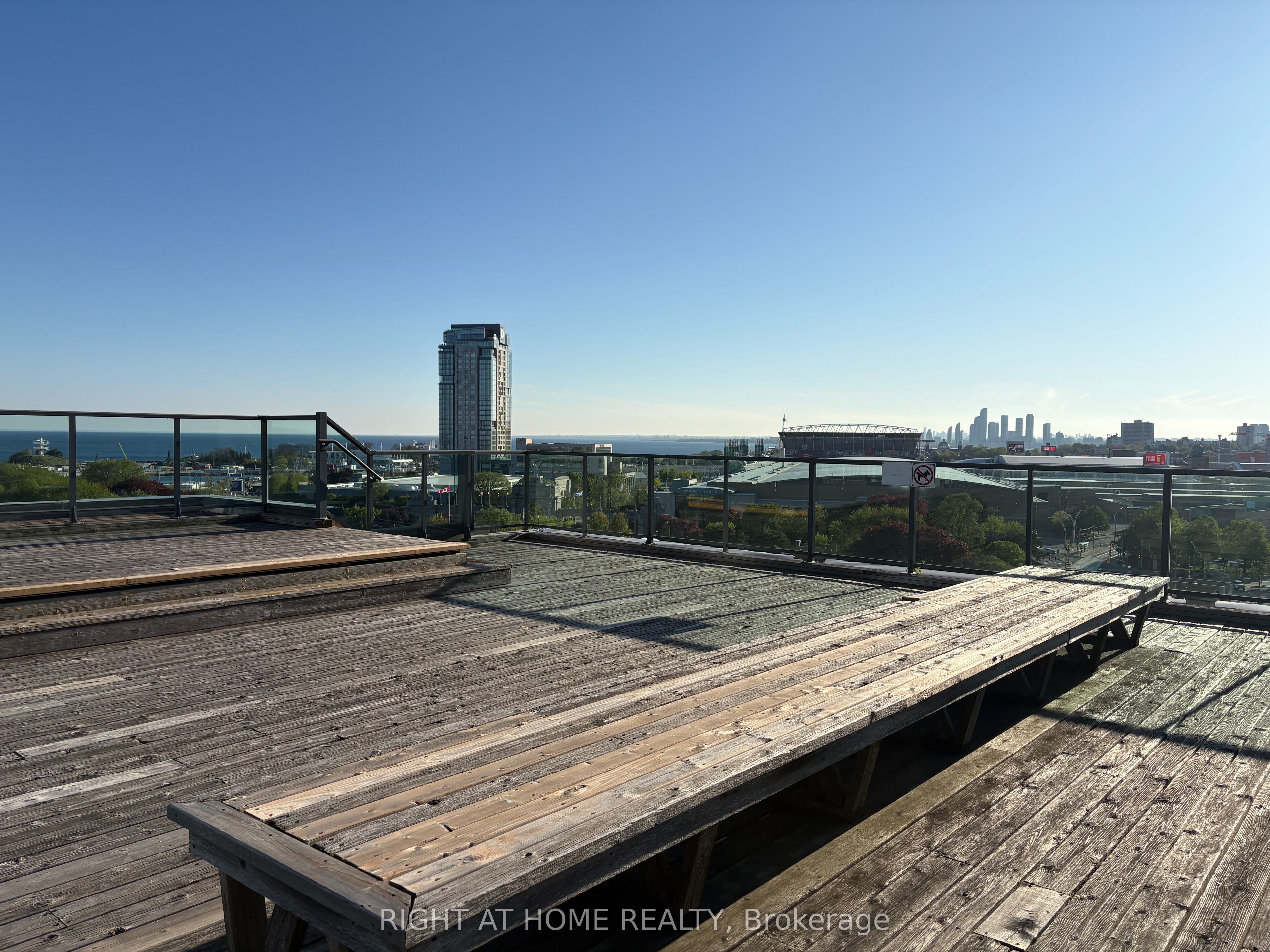 231 Fort York Boulevard, #1011