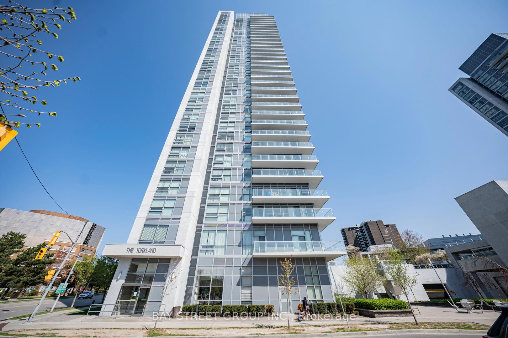 1 Bedroom Condo at 275 Yorkland, Toronto For sale