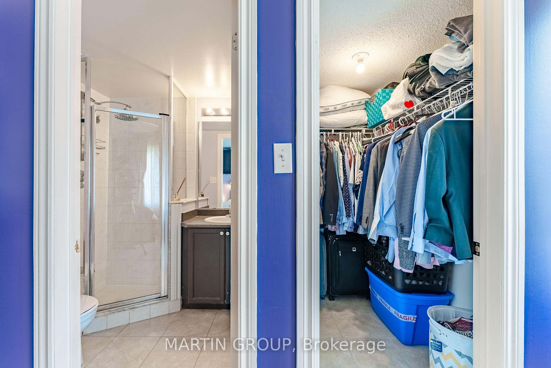 2 Bedrooms Condo at 1701 Lampman, Burlington For sale