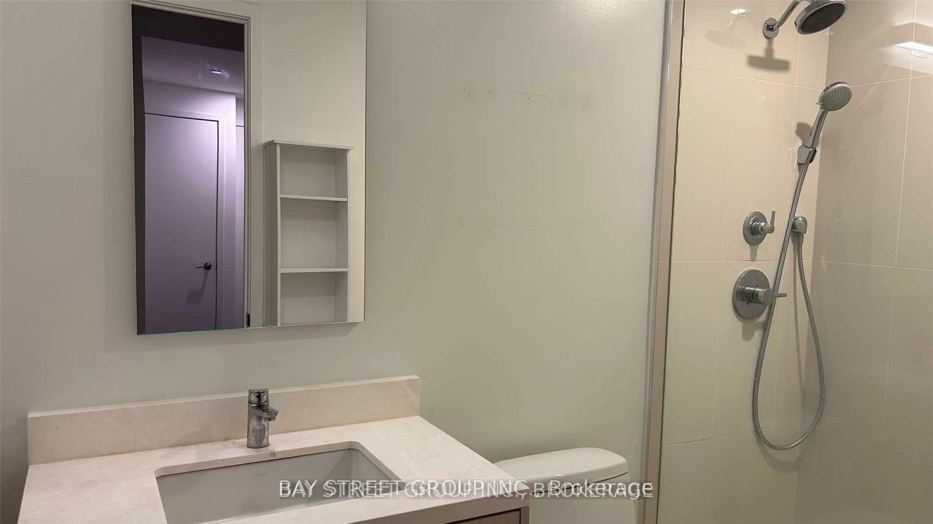 3 Bedrooms Condo at 115 Blue Jays, Toronto For sale