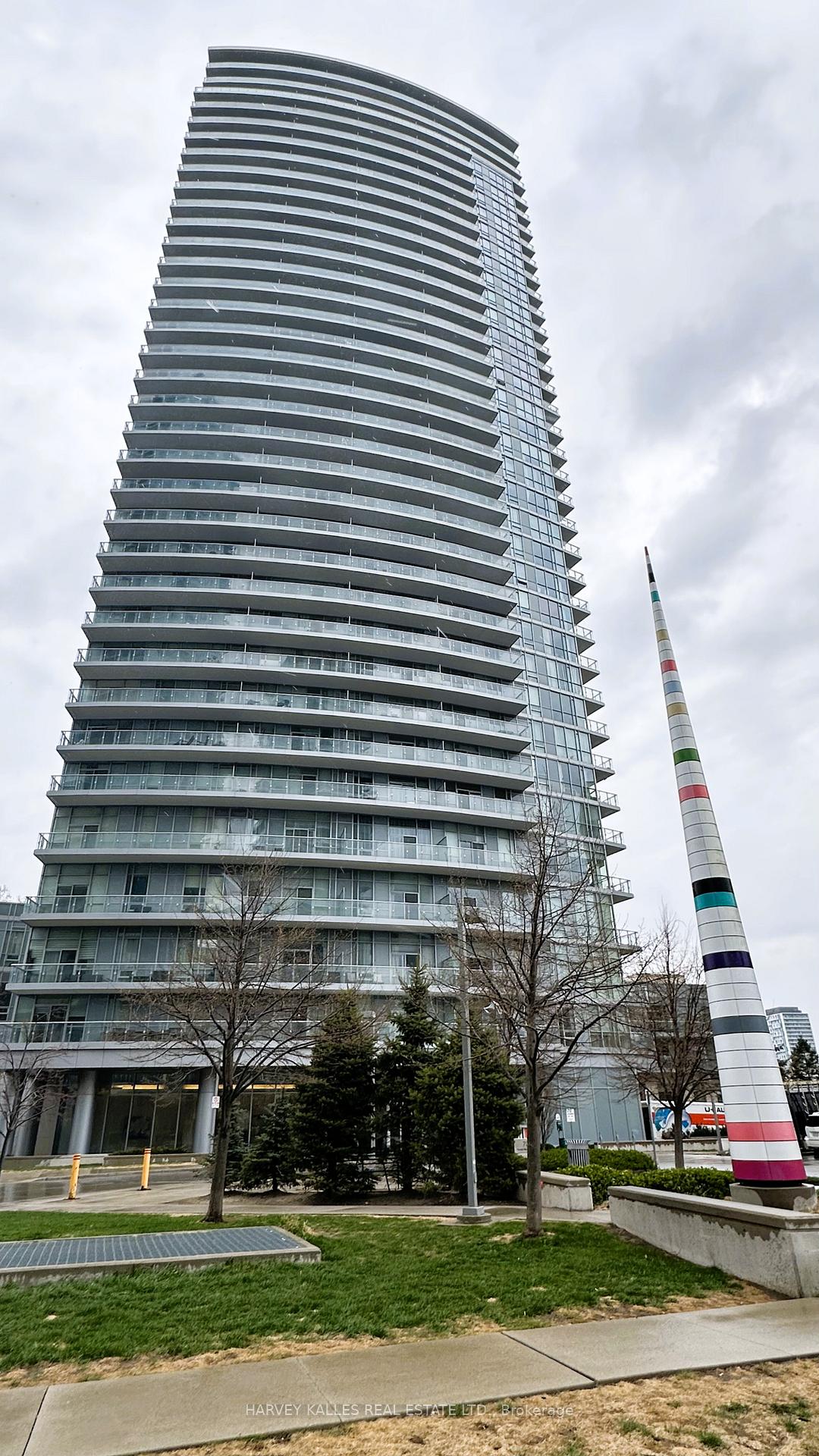 2 Bedrooms Condo at 70 Forest Manor,  Toronto For sale