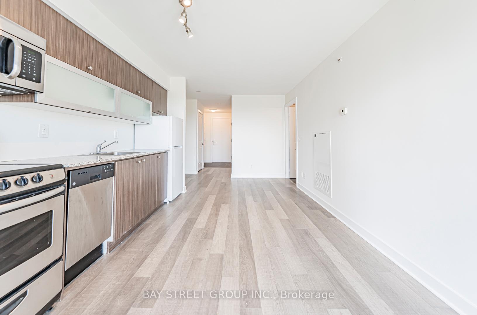 1 Bedroom Condo at 275 Yorkland, Toronto For sale