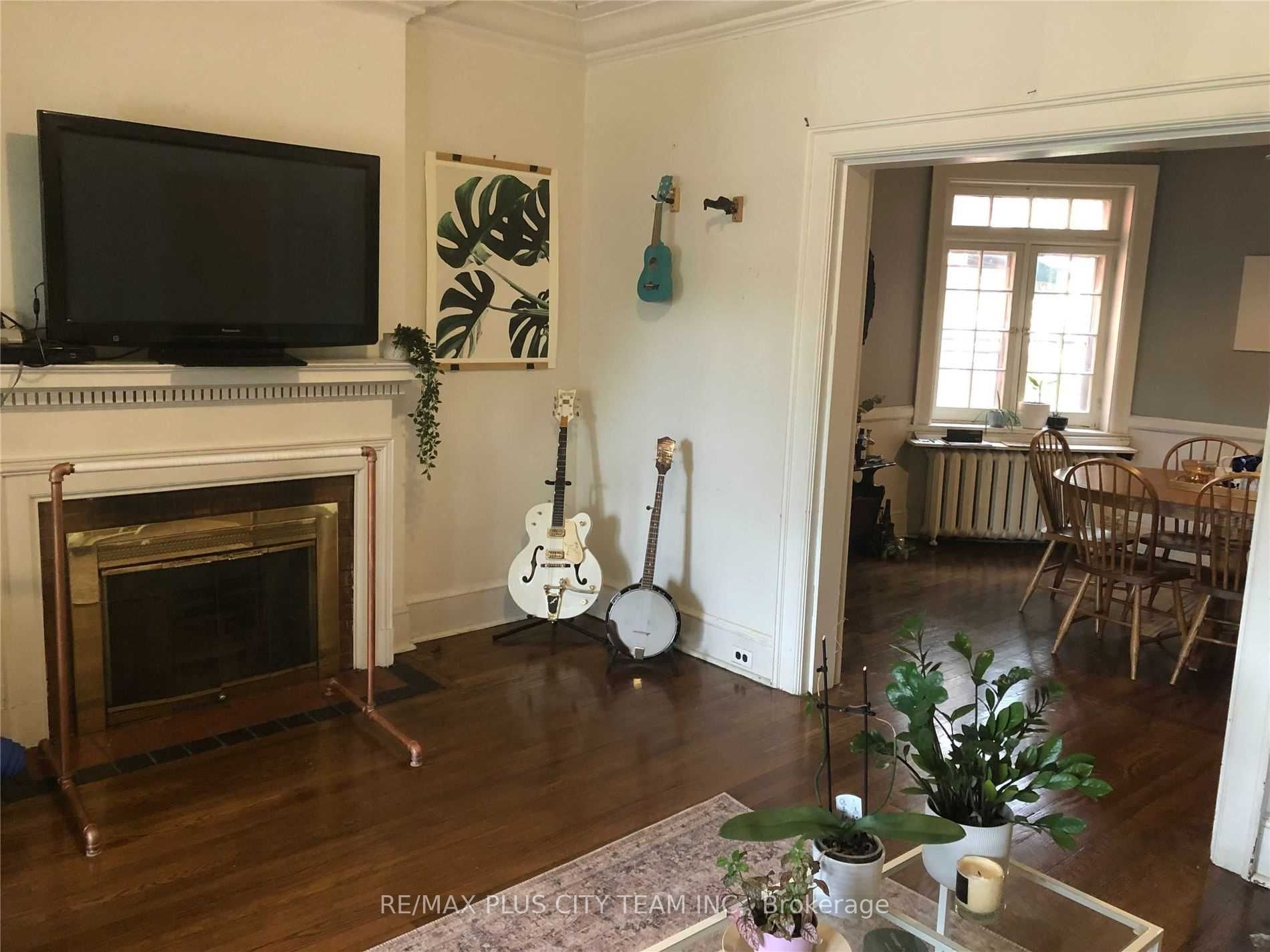 291 St George Street, #4