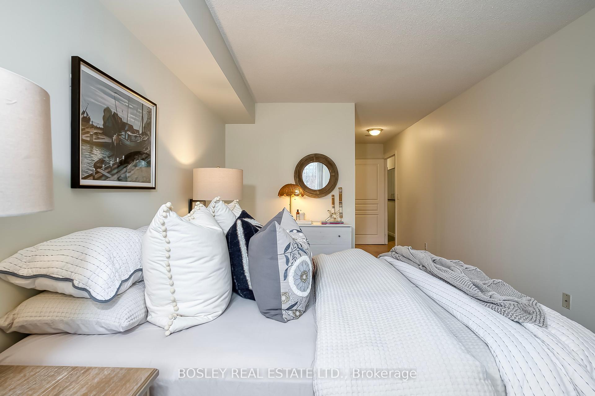 2 Bedrooms Condo at 51 Harrison Garden, Toronto For sale
