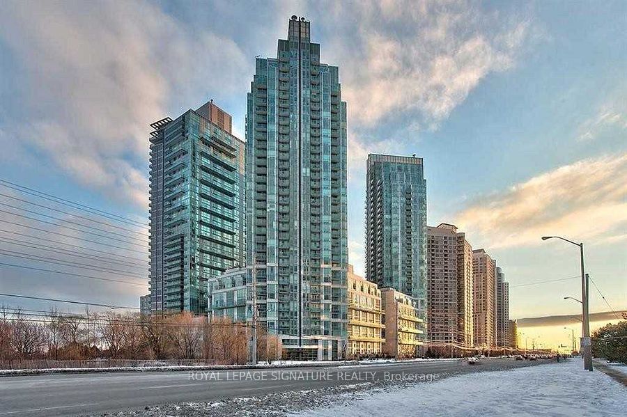 220 Burnhamthorpe