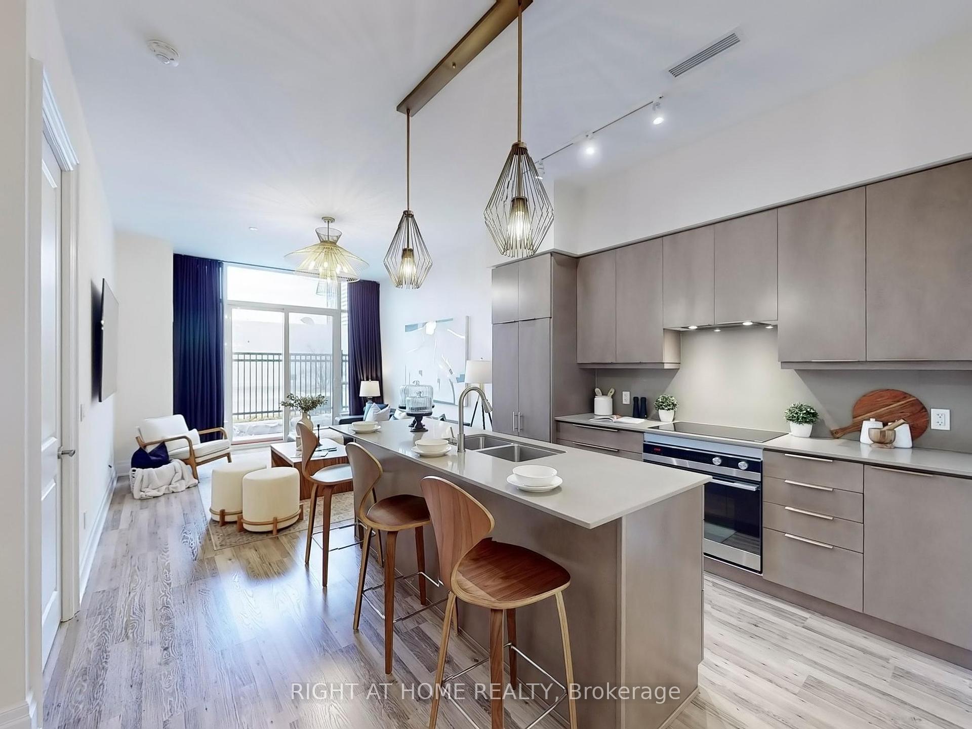 2 Bedrooms Condo at 9075 Jane, Vaughan For sale