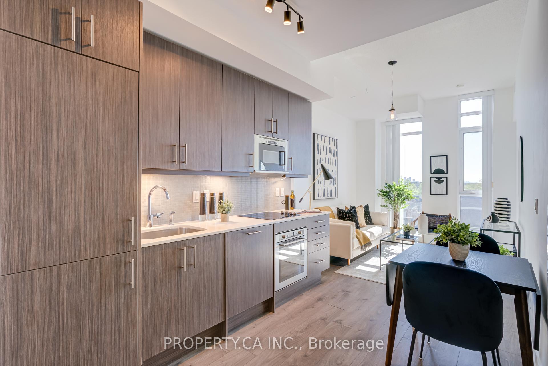 2 Bedrooms Condo at 297 College, Toronto For sale