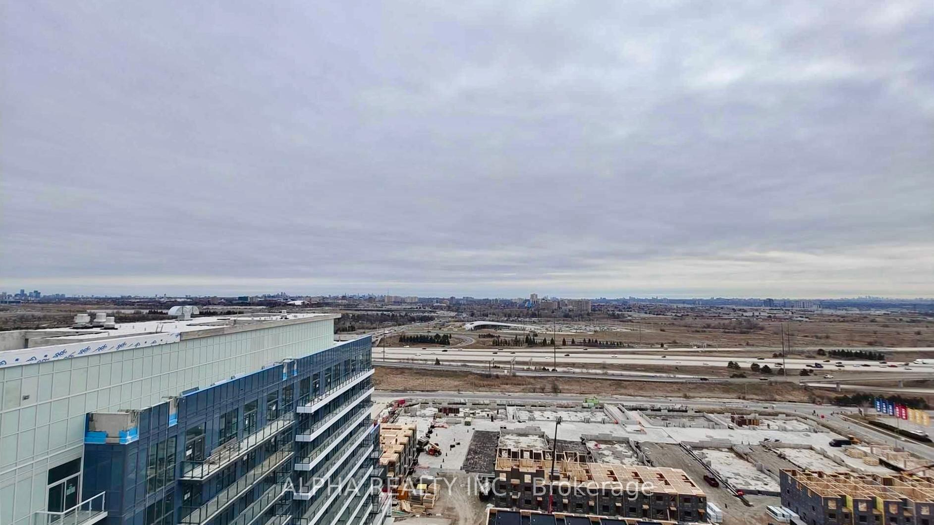 1 Bedroom Condo at 38 Honeycrisp,  Vaughan For sale