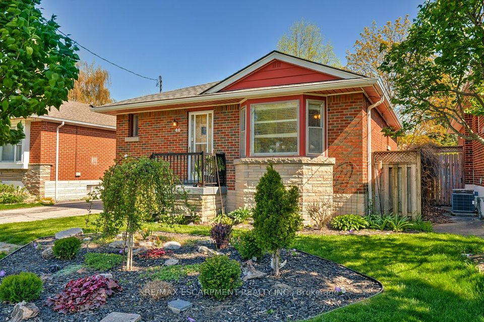 40 Richwill Road, Hamilton, ON L9C 1S1
