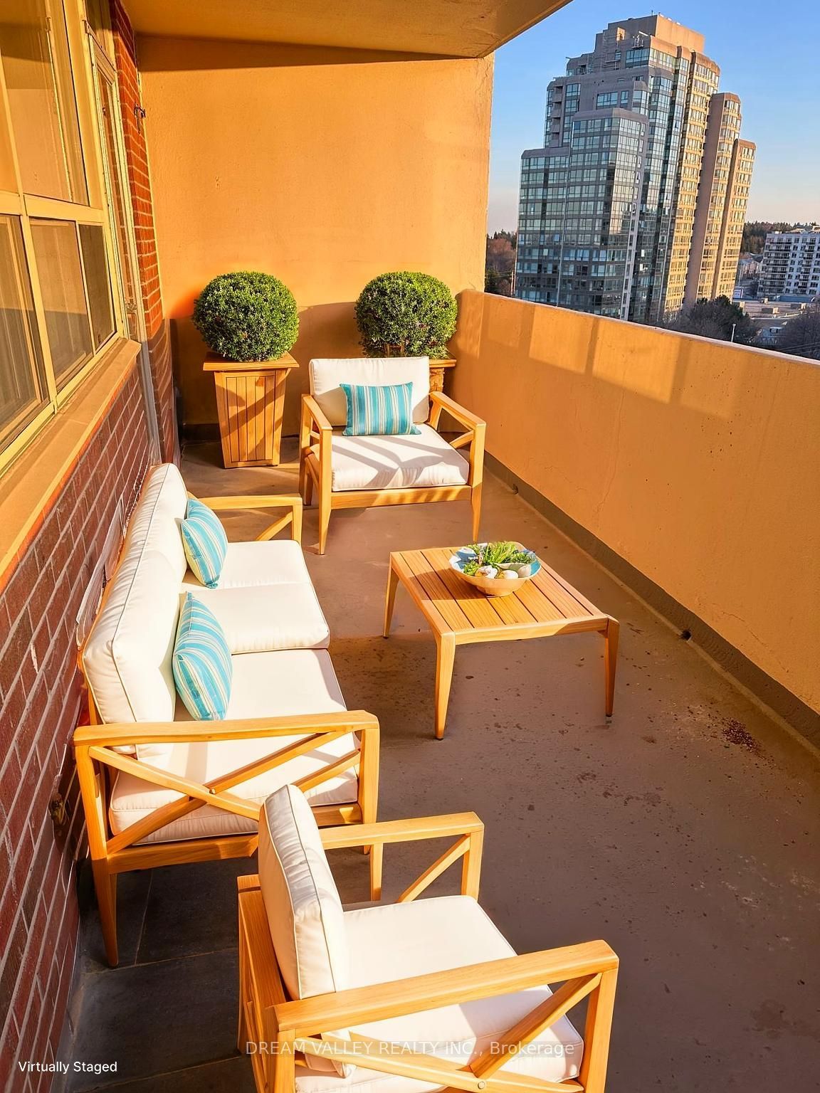 3420 EGLINTON Avenue E, #505