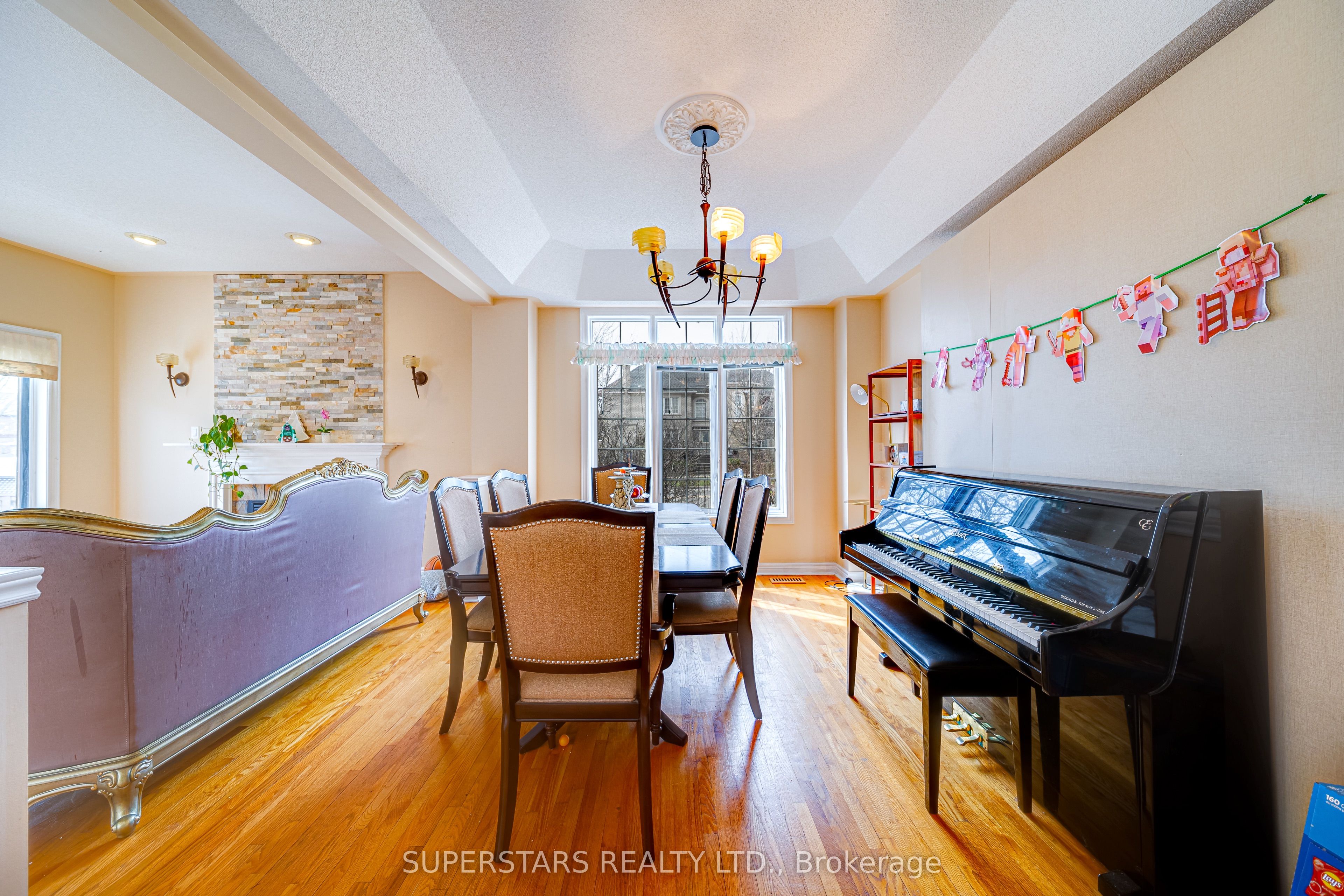 207 Frank Endean Road