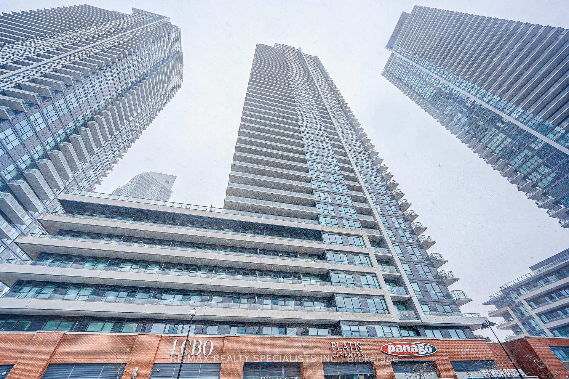 1 Bedroom Condo at 2220 Lakeshore, Toronto For sale