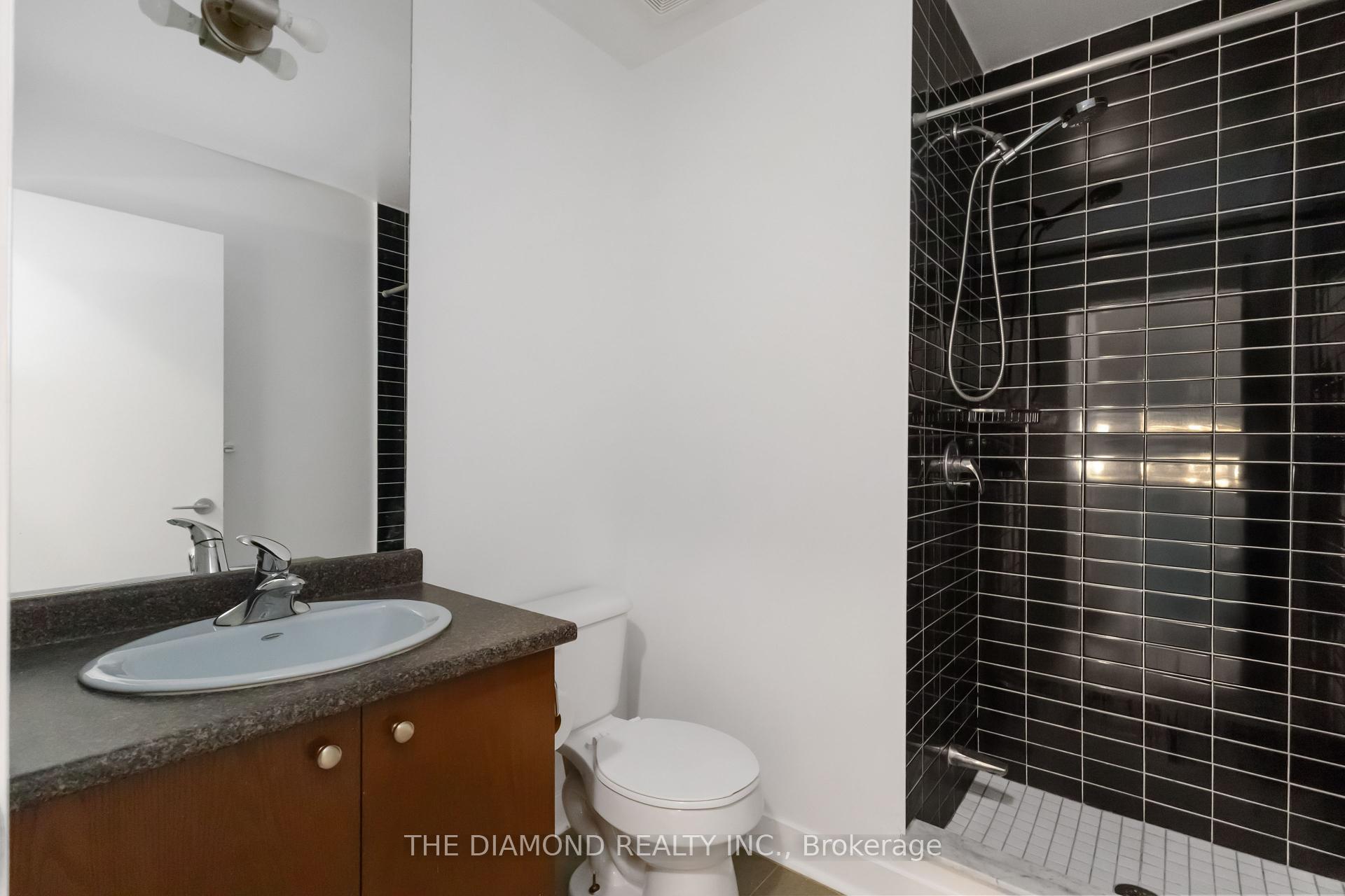 2 Bedrooms Condo at 201 Carlaw, Toronto For sale