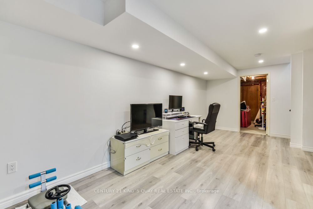 89 D'amato Crescent