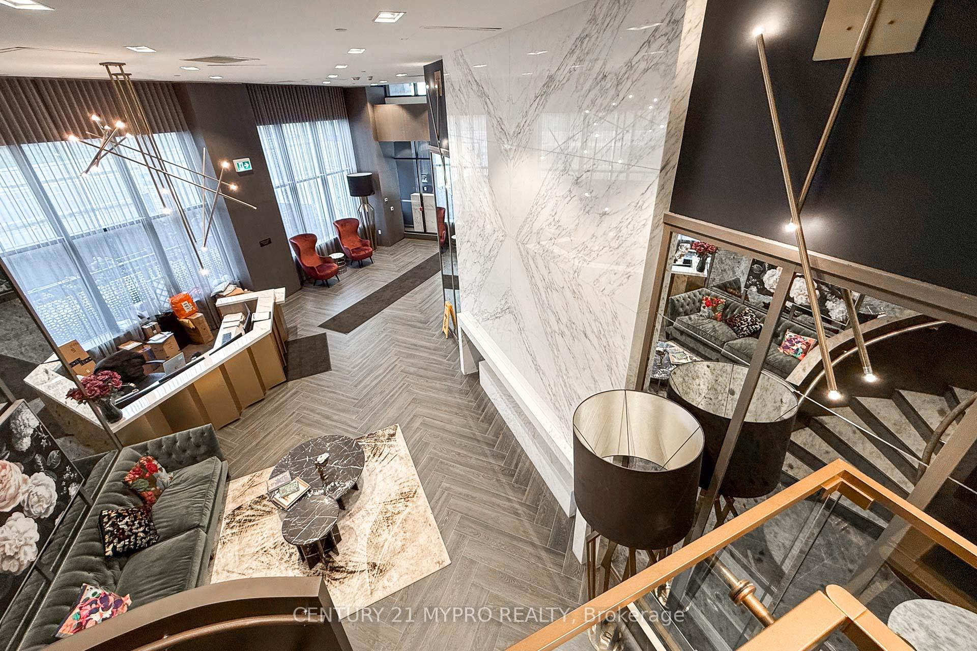 1 Bedroom Condo at 395 Dundas,  Oakville For sale