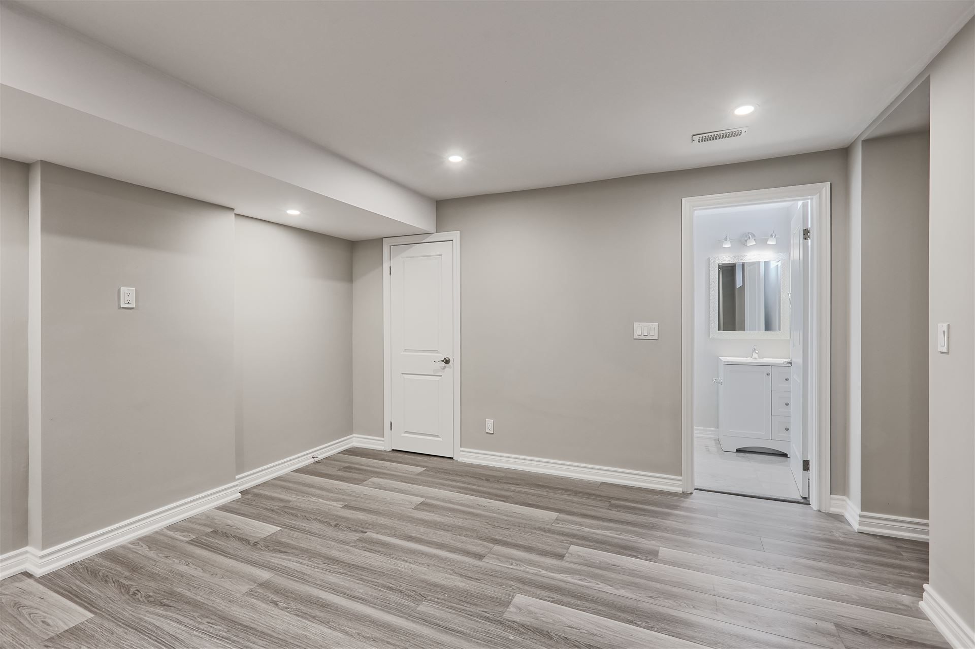 91 Haskins Crescent Lower Level