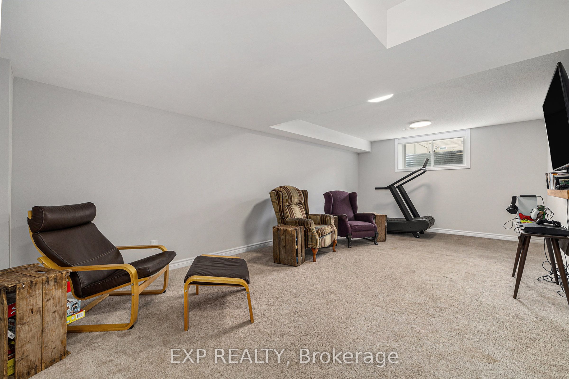 606 Geranium Walk