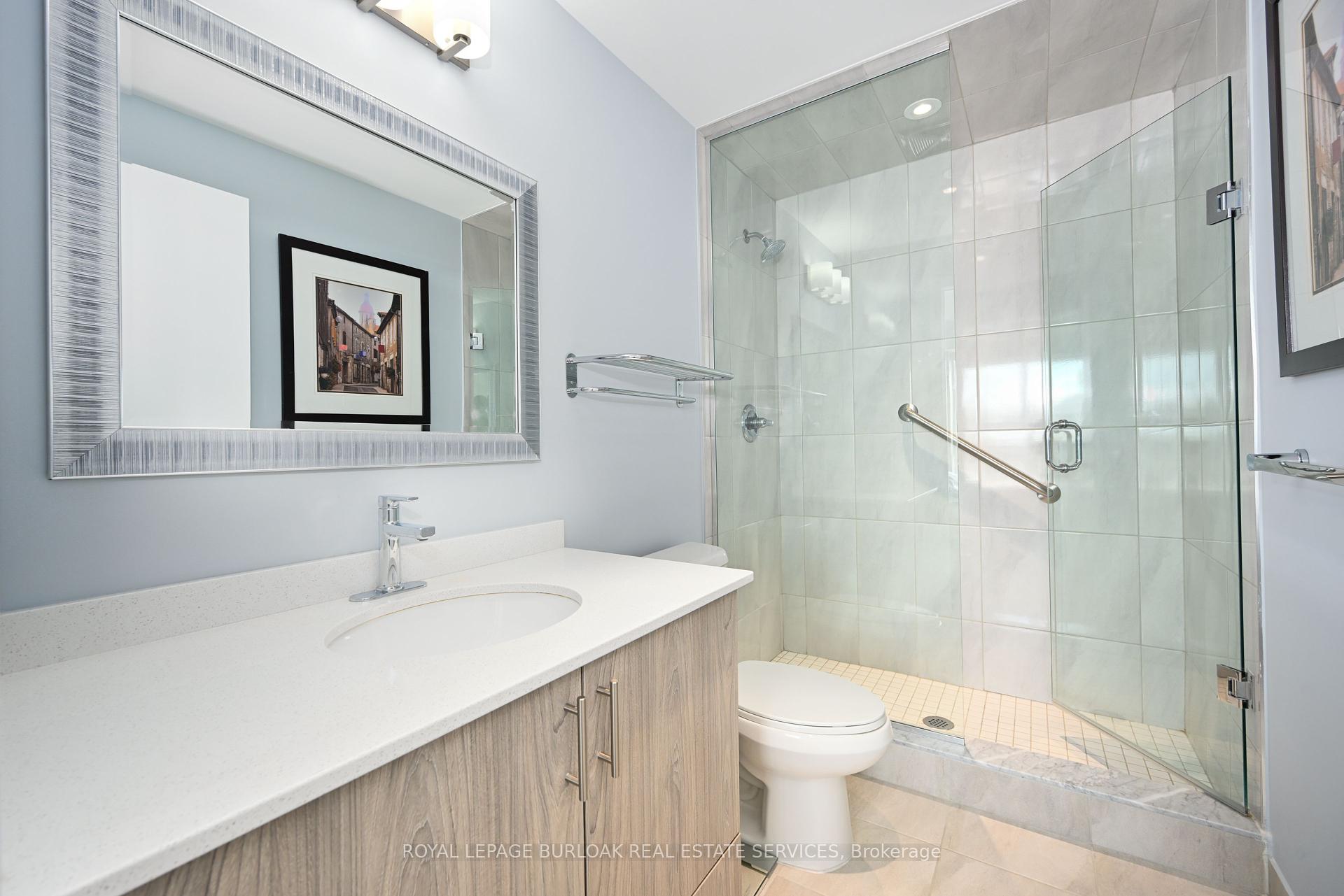 2 Bedrooms Condo at 16 Markle,  Hamilton For sale
