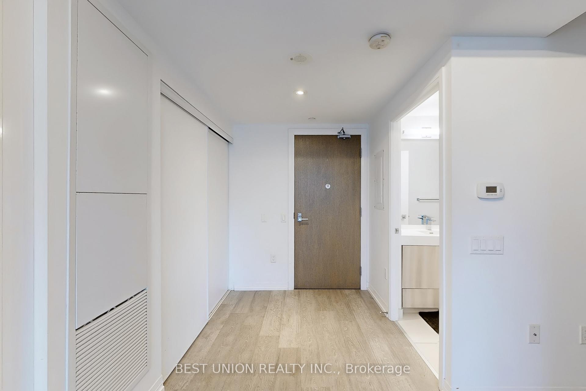 2 Bedrooms Condo at 251 Jarvis, Toronto For sale