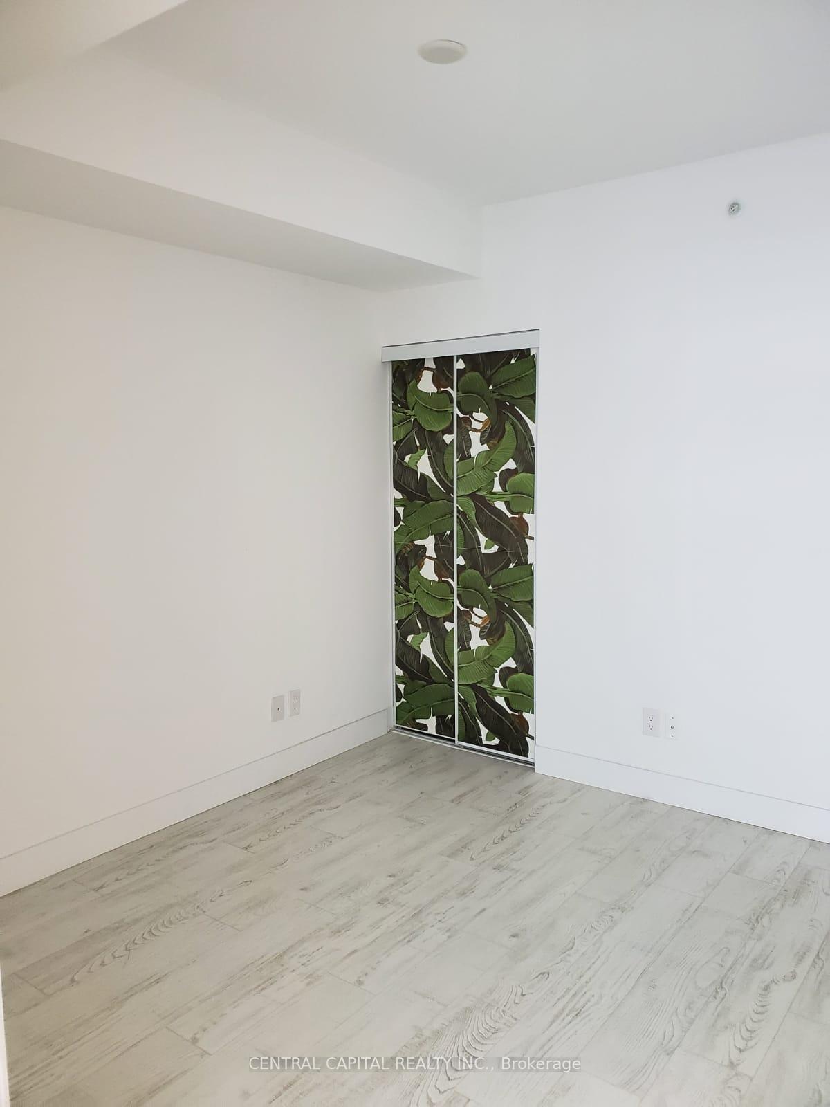 1 Bedroom Condo at 39 Sherbourne,  Toronto For sale