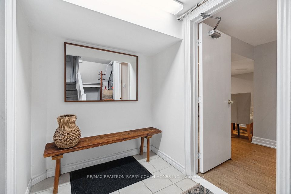 31 Whitehall Road