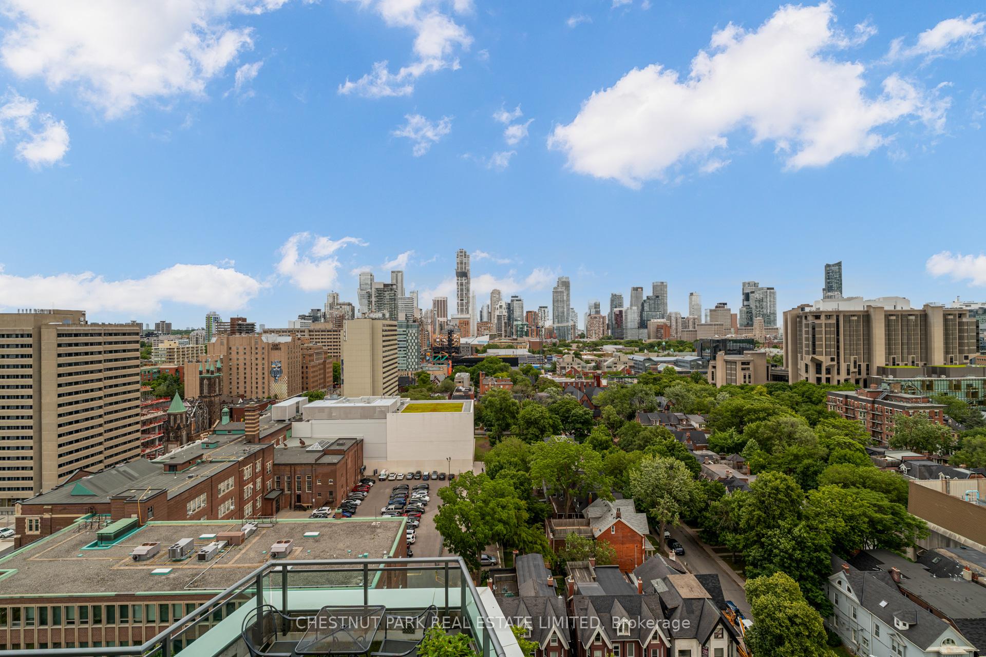 2 Bedrooms Condo at 736 Spadina, Toronto For sale
