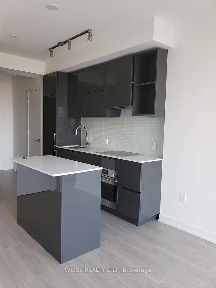 1 Yorkville