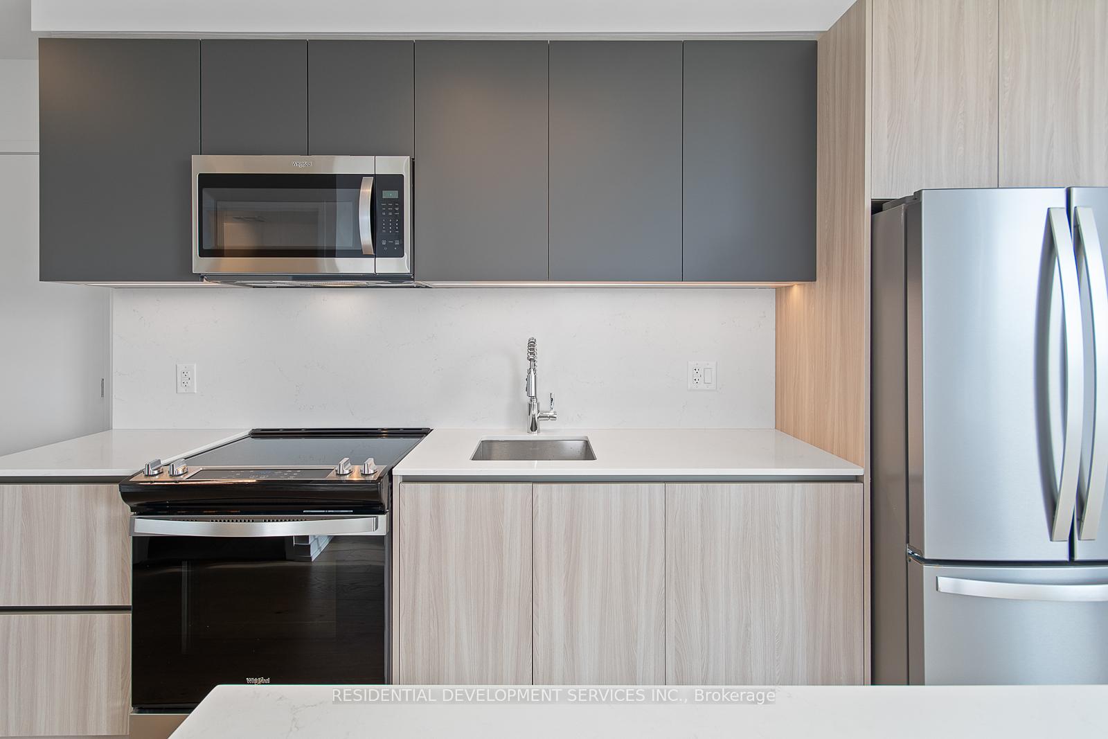 3 Bedrooms Condo at 3100 Keele,  Toronto For sale