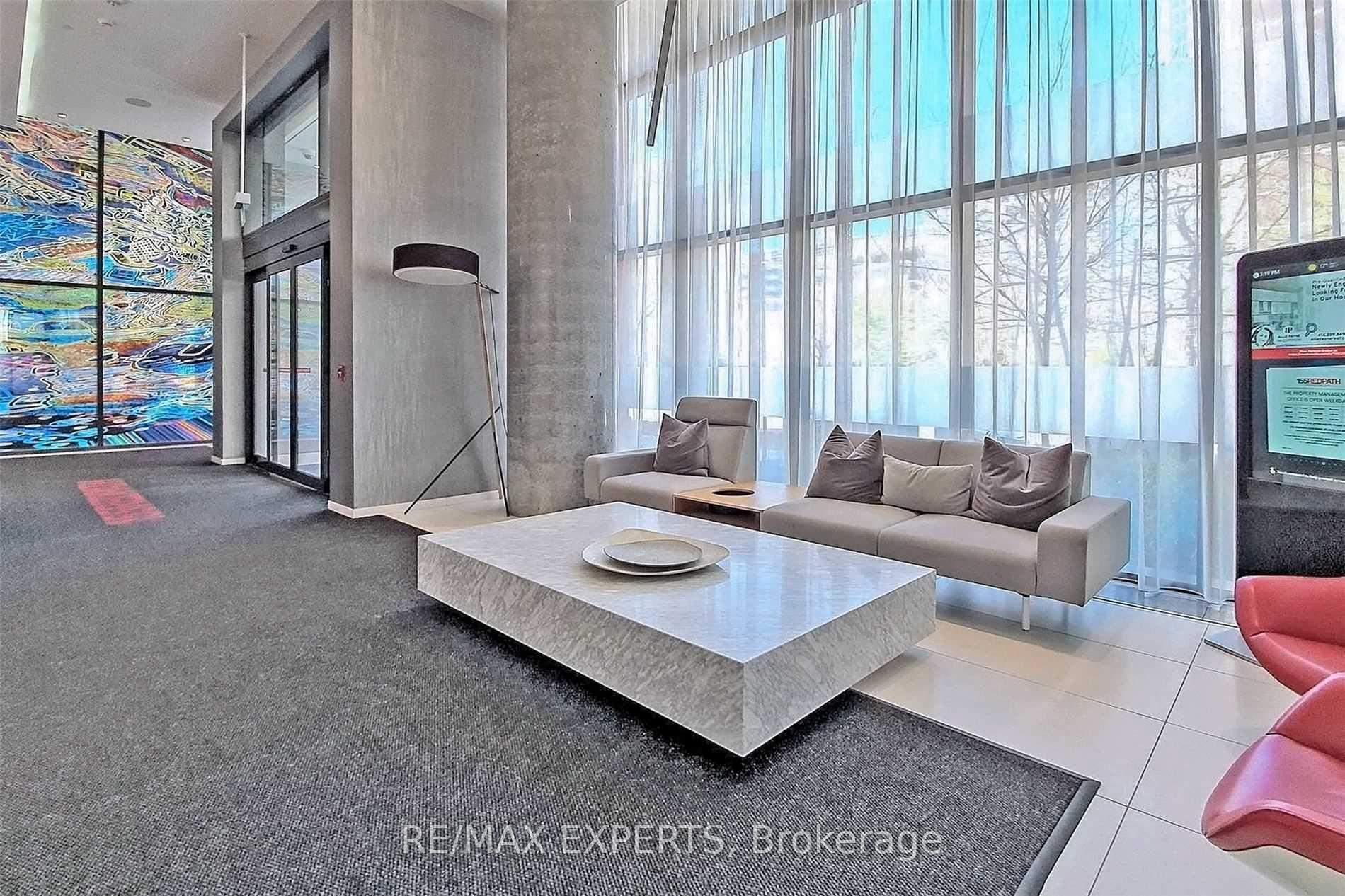 1 Bedroom Condo at 185 Roehampton, Toronto For sale