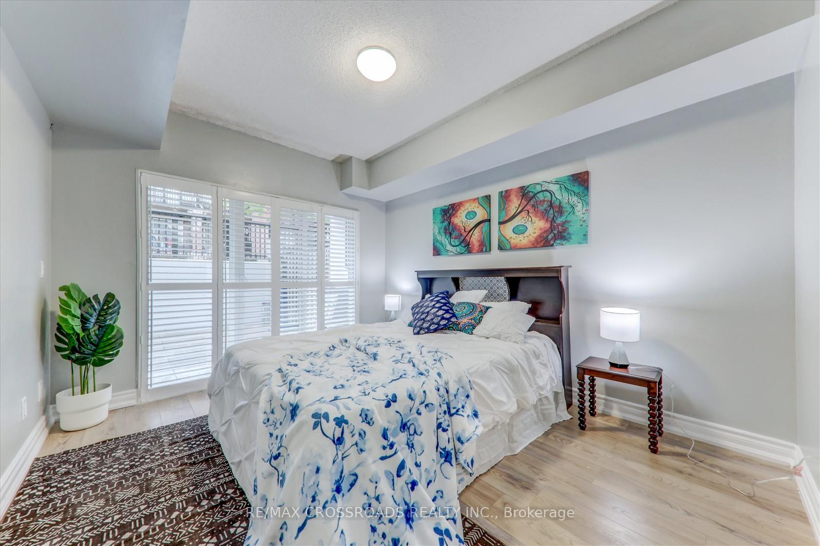 3 Bedrooms Condo at 3047 Finch, Toronto For sale
