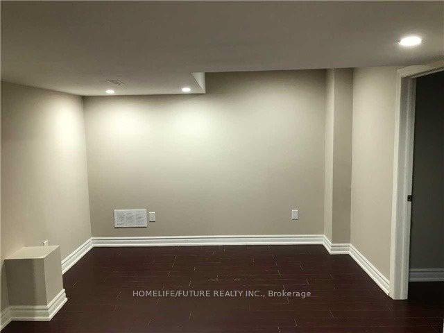 https://trreb-image.ampre.ca/GWxDh6sE4NMPfLi5nlWxnh0ftNrcNZZ0kywaHs8RRO0/rs:fit:960:960/wm:.5:so:0:50:.4/wmsh:10/wmt:PHNwYW4gZm9yZWdyb3VuZD0nd2hpdGUnIGZvbnQ9JzY4Jz5IT01FTElGRS9GVVRVUkUgUkVBTFRZIElOQy4sIEJyb2tlcmFnZTwvc3Bhbj4/L3RycmViL2xpc3RpbmdzLzQwLzk4LzQ4LzI4L3AvZTgwODA2YTctNTY3Yi00MmY3LTg2N2UtODMwZTgwODgzOTY4LmpwZw.jpg