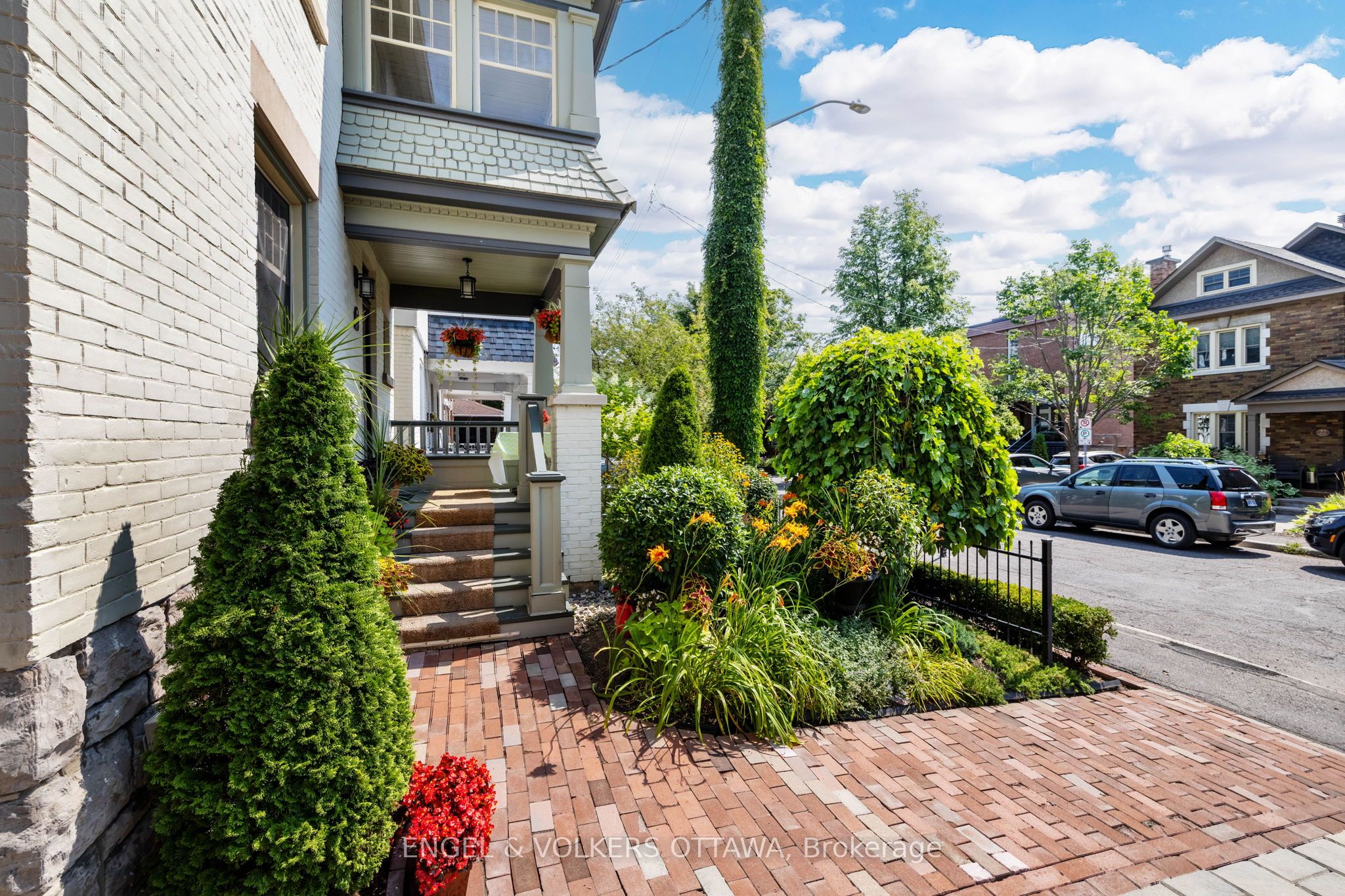 25 Clarey Avenue