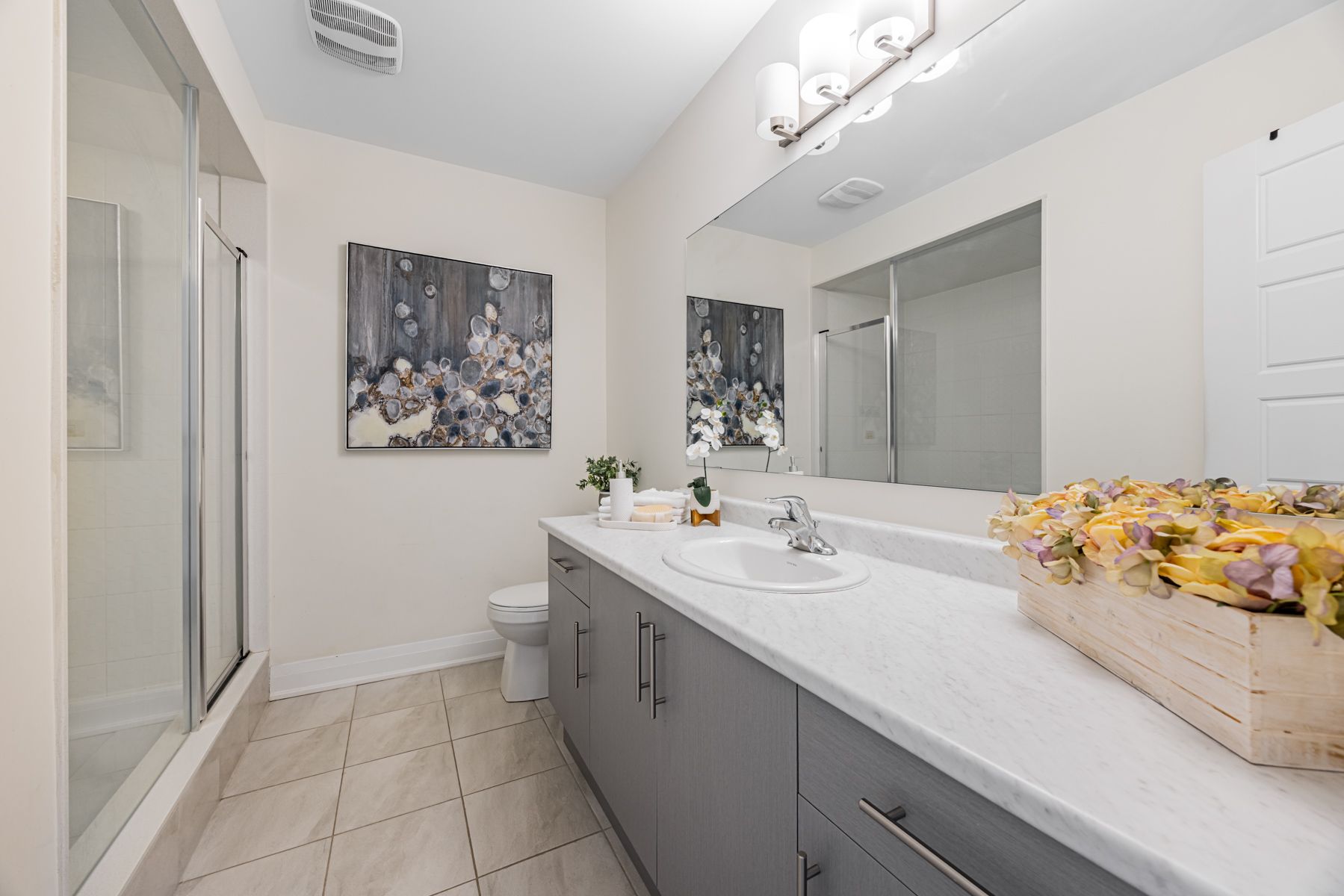 250 Finch Avenue 22