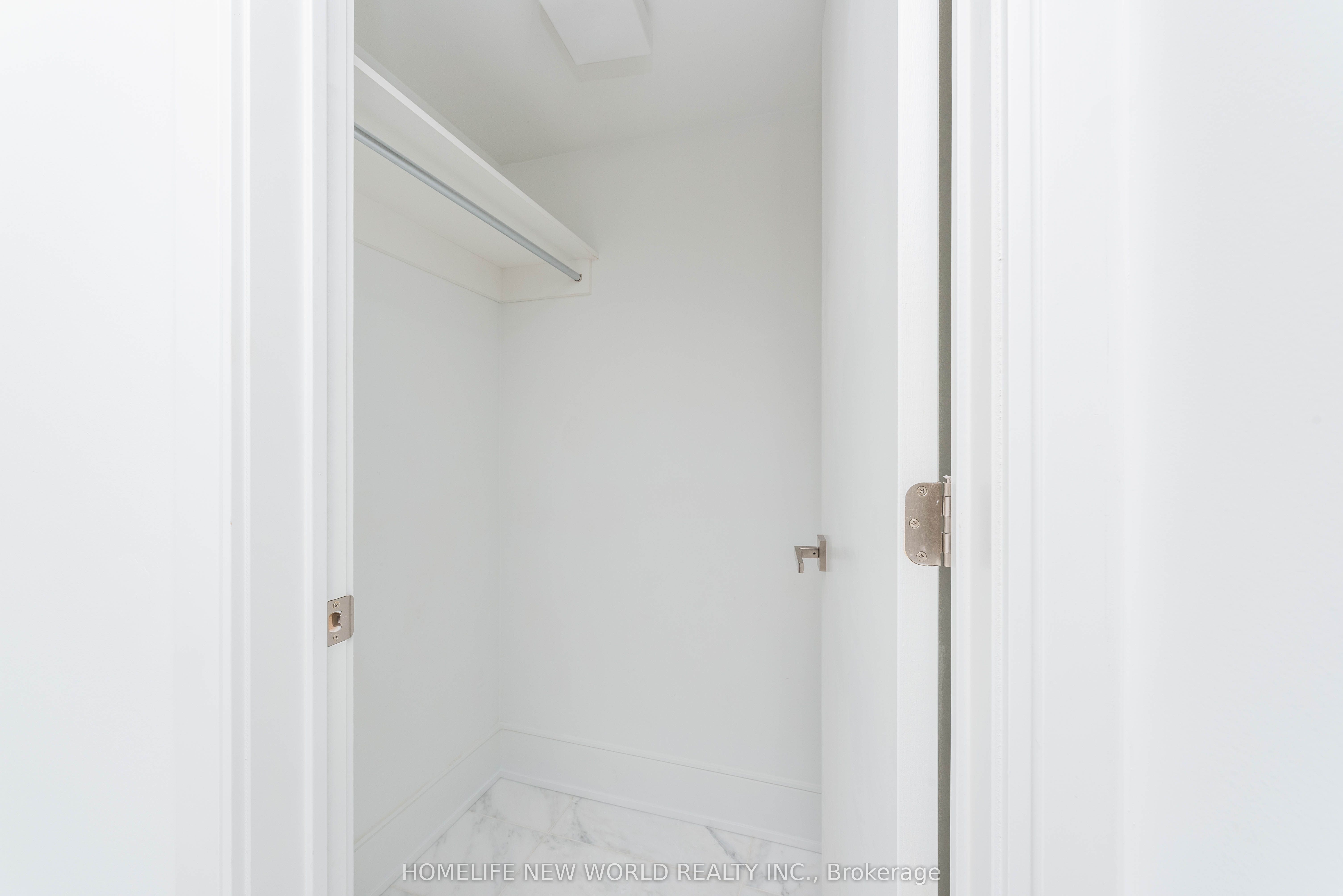 1 Gloucester Street, #1116