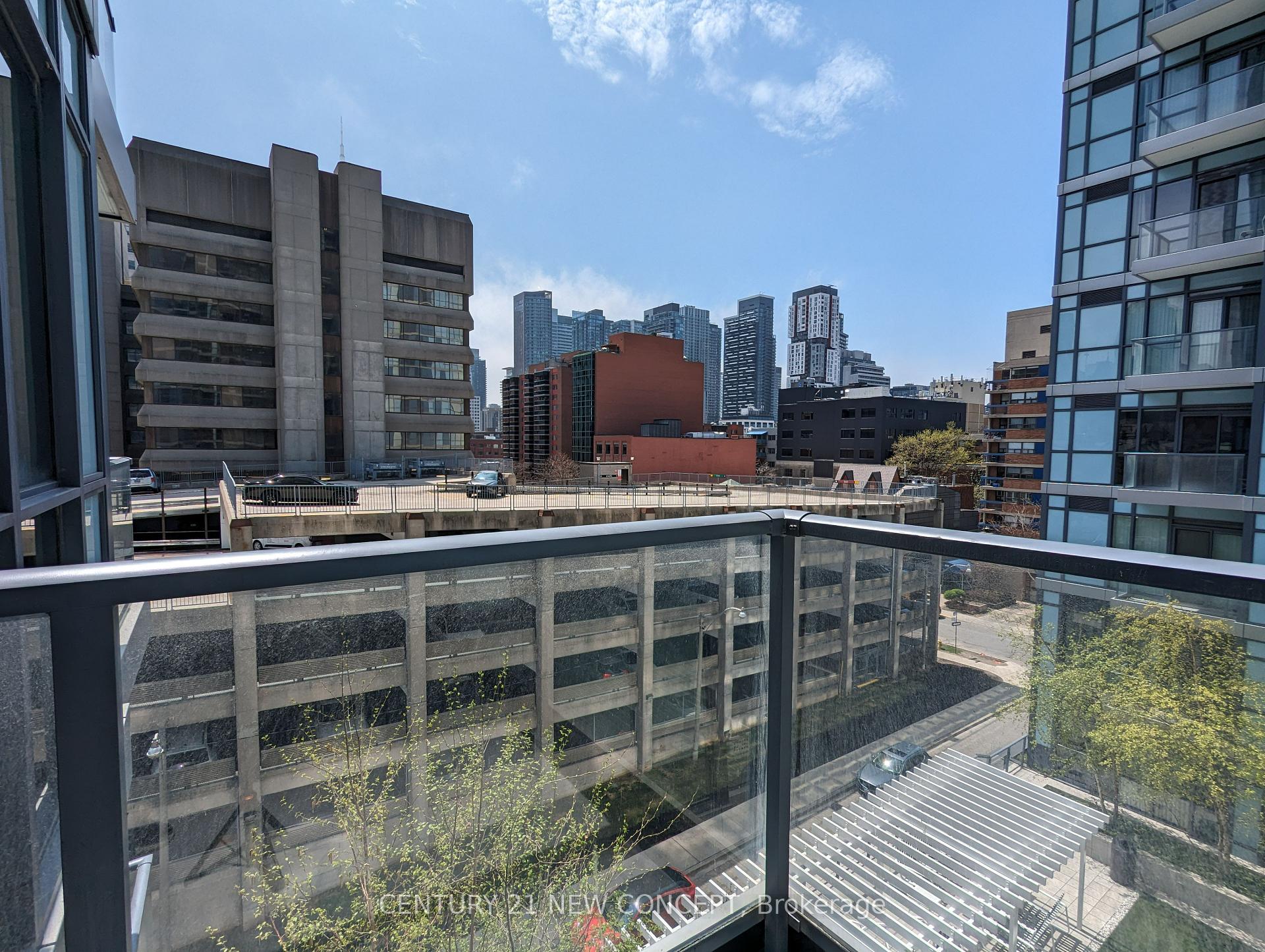 1 Bedroom Condo at 210 Simcoe,  Toronto For sale
