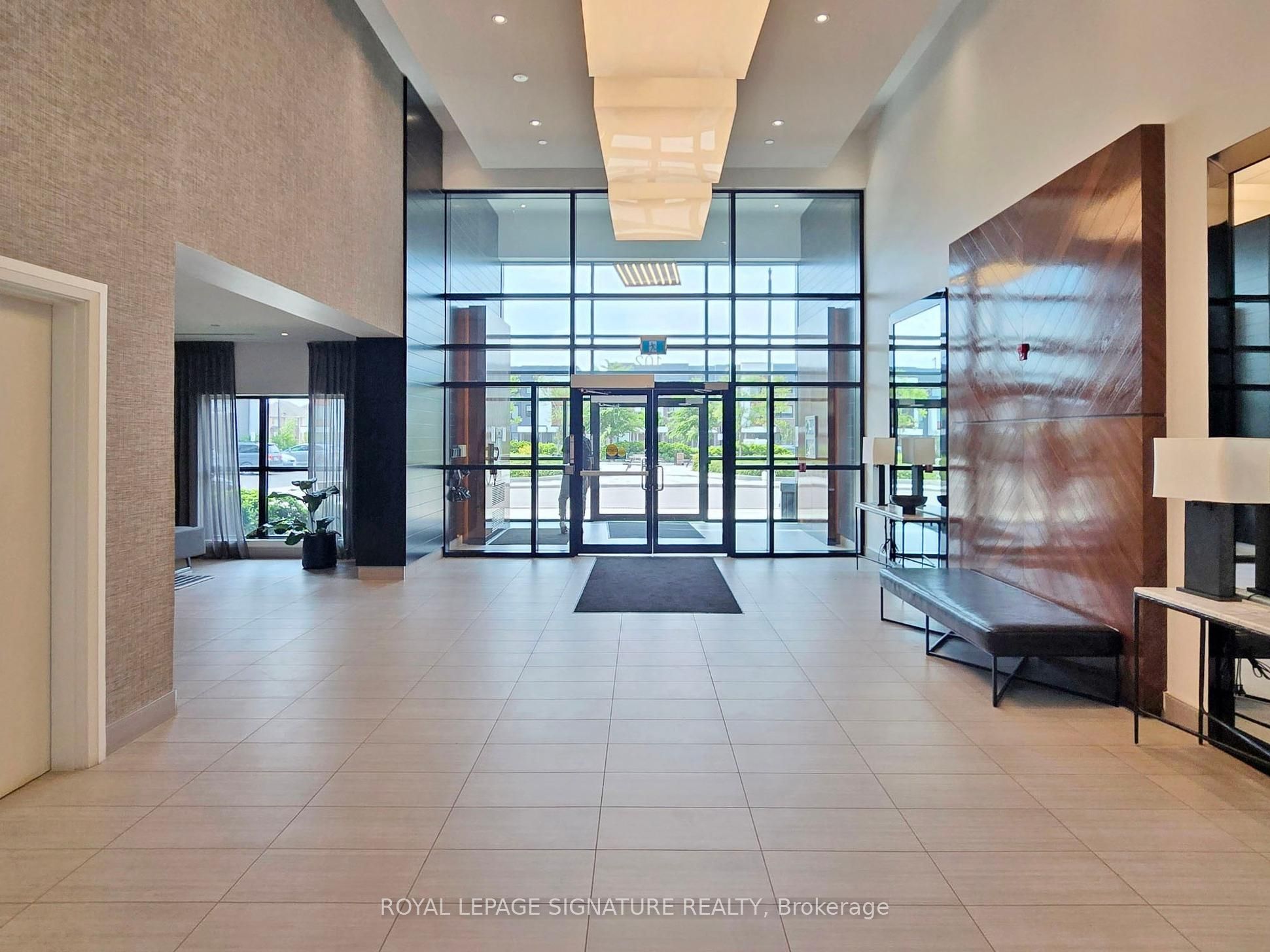 102 Grovewood Common, #405