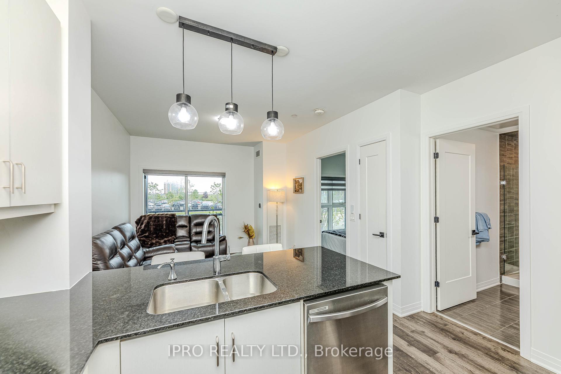 1 Bedroom Condo at 102 Grovewood Common, Oakville For sale