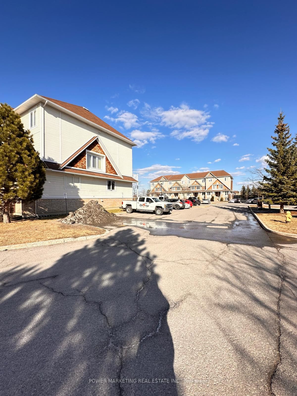#39 - 635 Louis Toscano Drive, OrleansCumberlandandArea, ON K4A 0B7