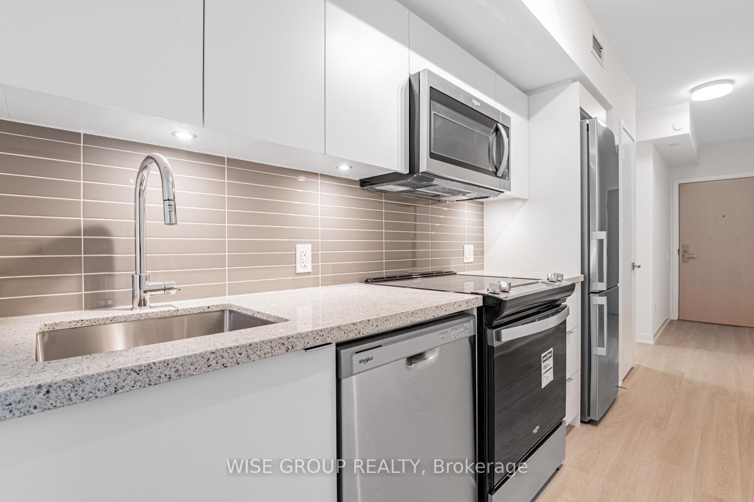 2 Bedrooms Condo at 500 Wilson, Toronto For sale